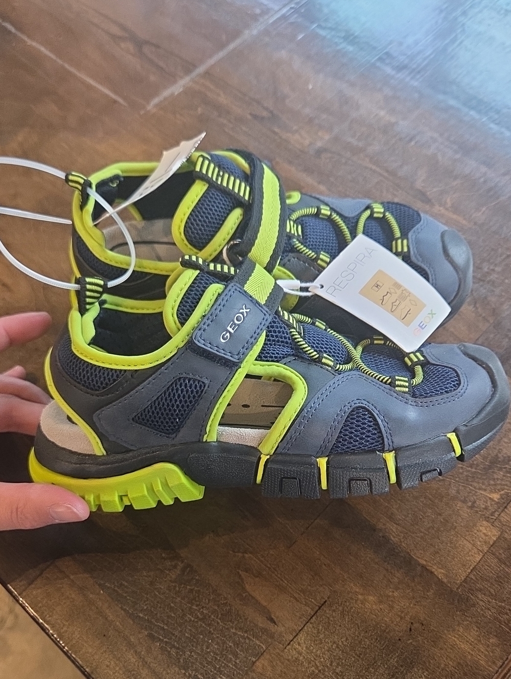 Geox Size 1 Navy and Neon Yellow Breathable Kids Sport Sandals NEW
